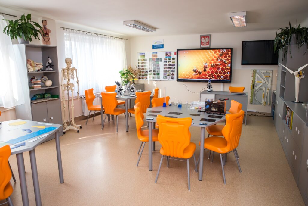 Projekty i dofinansowania 4 2 2